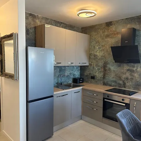 Gv 2 With Sea View And Jacuzzi Apartamento *