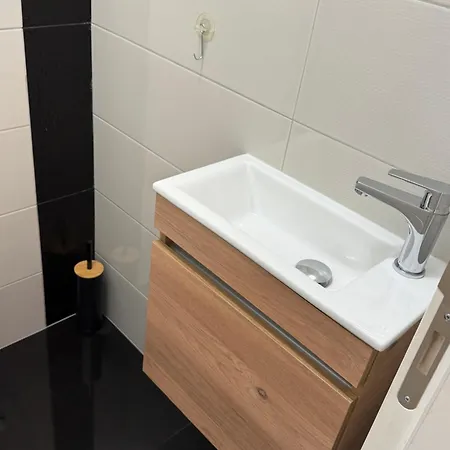 Gv 2 With Sea View And Jacuzzi Apartamento *